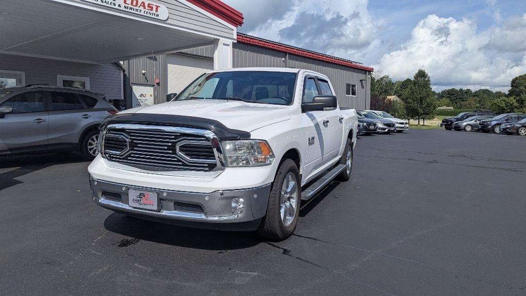 RAM 1500 Big Horn 4x4 Crew Cab 5'7" Box 2017