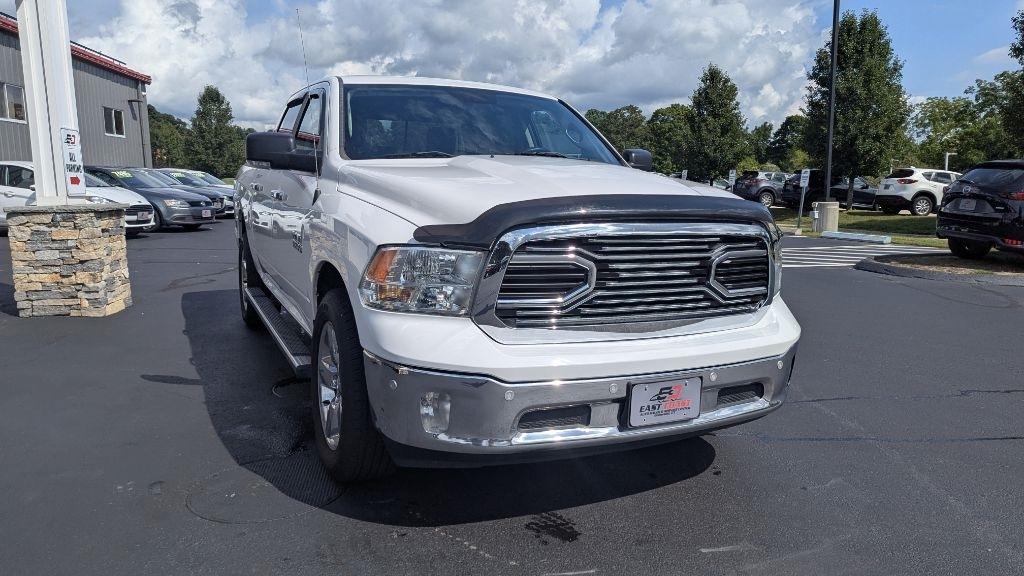 RAM 1500 Big Horn 4x4 Crew Cab 5'7" Box 2017