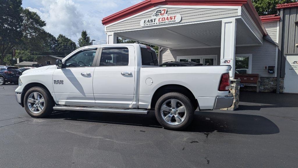 RAM 1500 Big Horn 4x4 Crew Cab 5'7" Box 2017