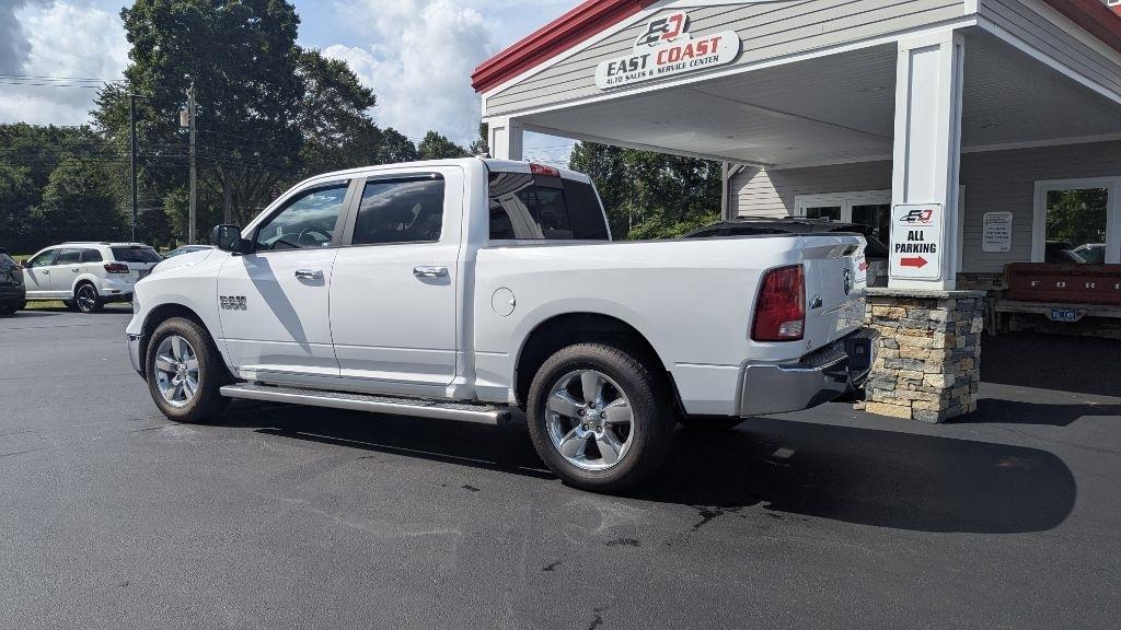 RAM 1500 Big Horn 4x4 Crew Cab 5'7" Box 2017