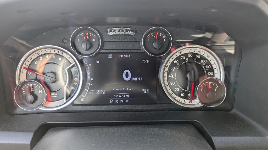 RAM 1500 Big Horn 4x4 Crew Cab 5'7" Box 2017