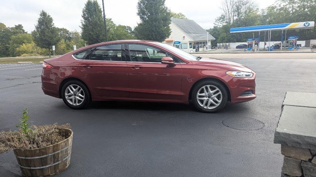 Ford Fusion 4dr Sdn SE FWD 2014