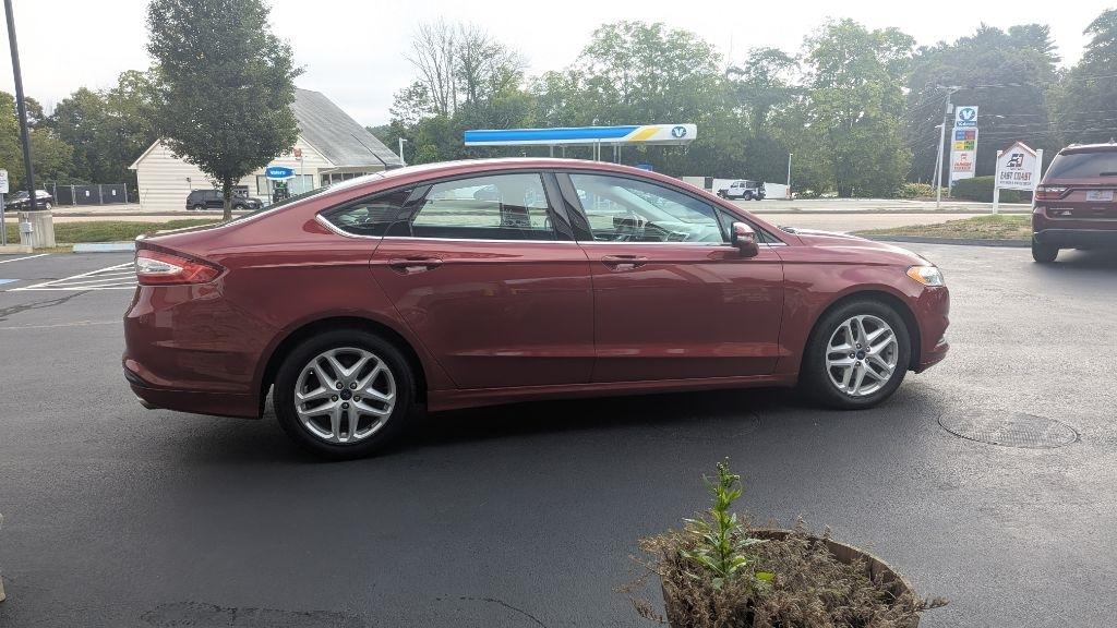 Ford Fusion 4dr Sdn SE FWD 2014