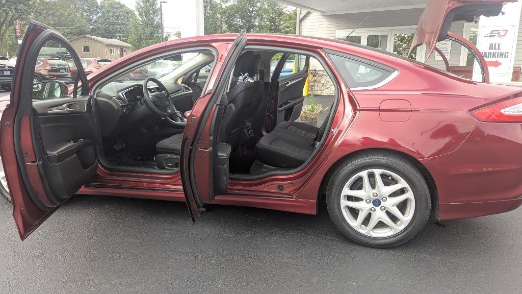 Ford Fusion 4dr Sdn SE FWD 2014