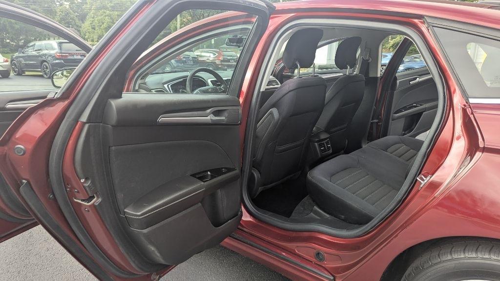 Ford Fusion 4dr Sdn SE FWD 2014
