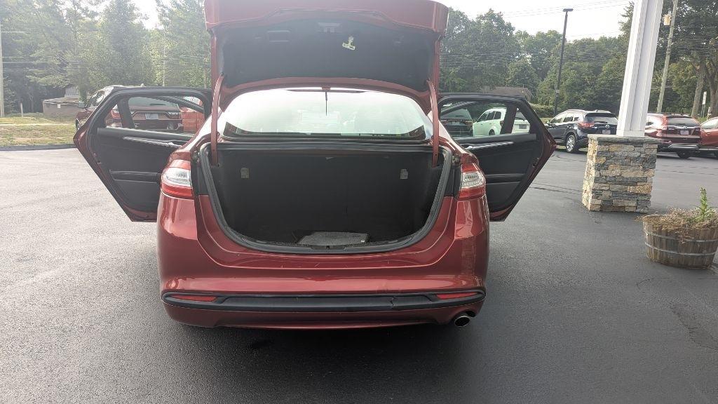 Ford Fusion 4dr Sdn SE FWD 2014