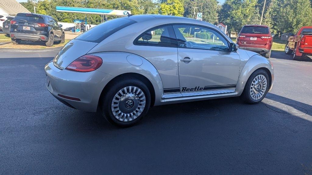 Volkswagen Beetle Coupe 2dr Man 2.5L PZEV 2013