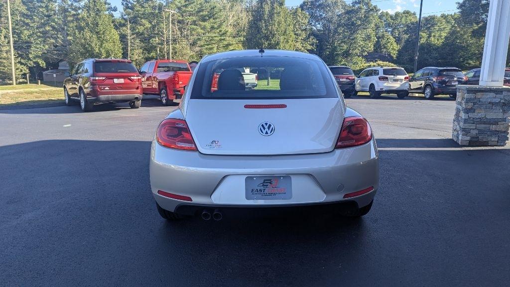 Volkswagen Beetle Coupe 2dr Man 2.5L PZEV 2013