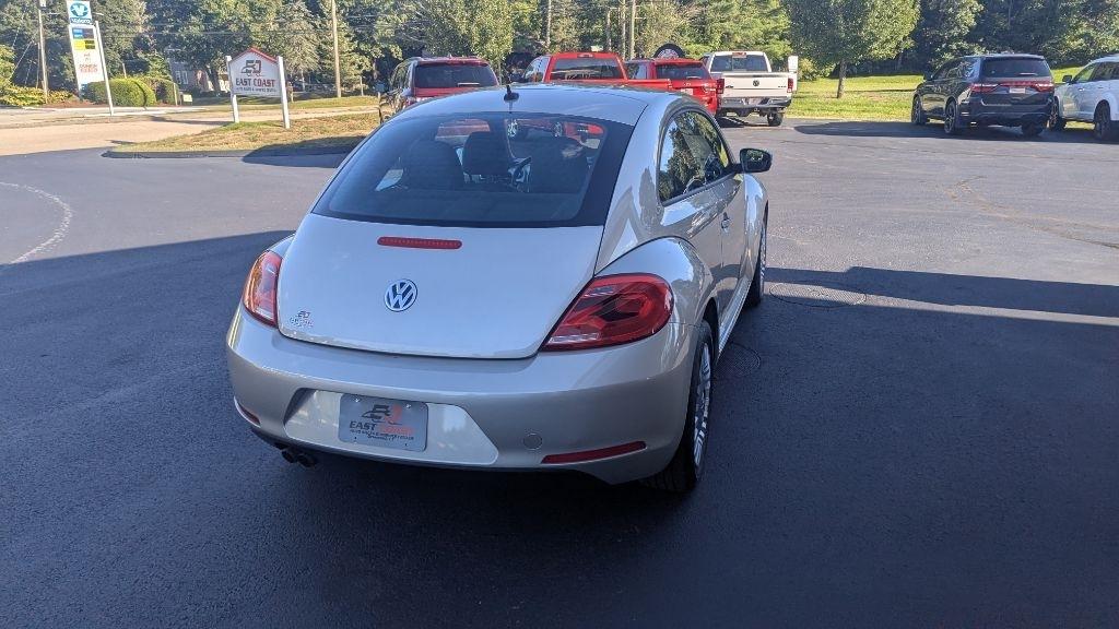 Volkswagen Beetle Coupe 2dr Man 2.5L PZEV 2013