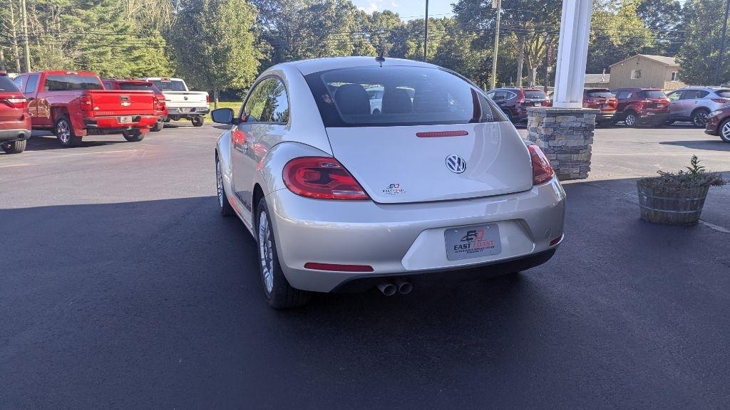 Volkswagen Beetle Coupe 2dr Man 2.5L PZEV 2013