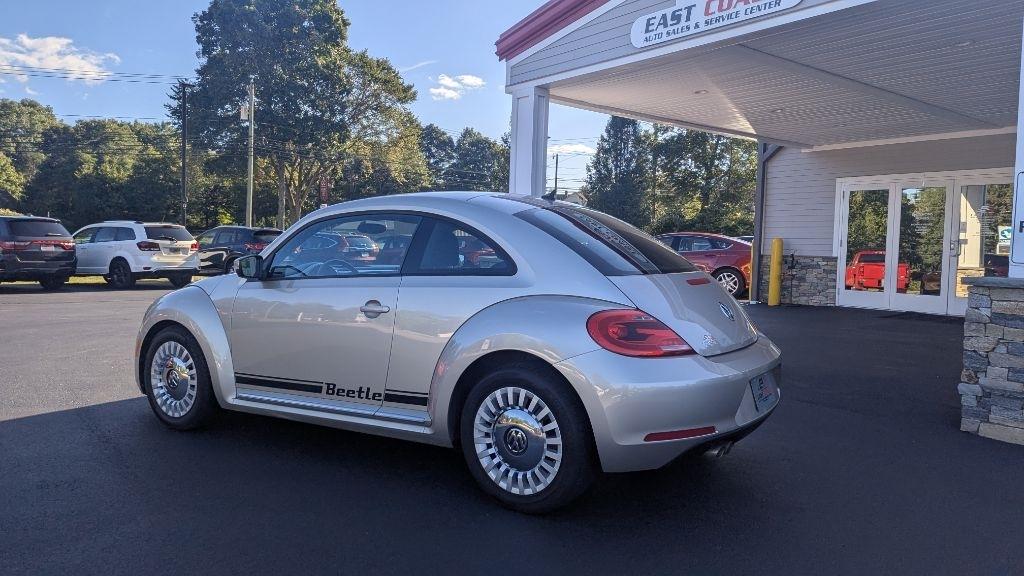 Volkswagen Beetle Coupe 2dr Man 2.5L PZEV 2013