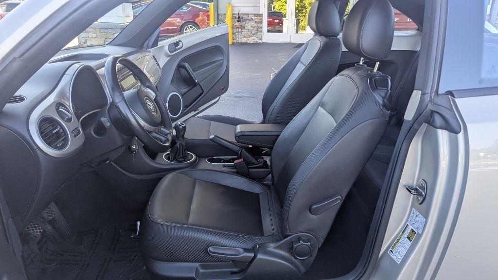 Volkswagen Beetle Coupe 2dr Man 2.5L PZEV 2013