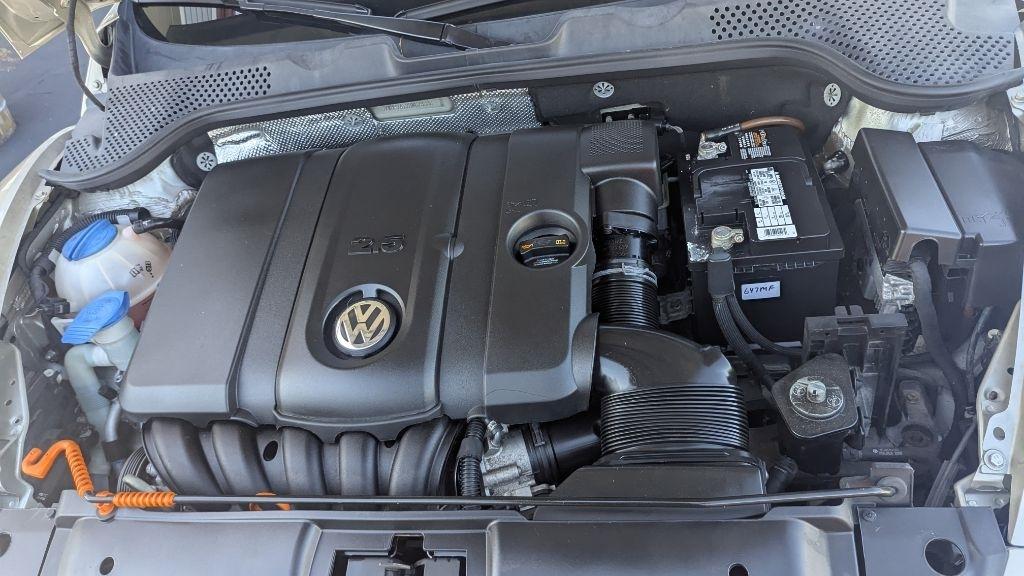Volkswagen Beetle Coupe 2dr Man 2.5L PZEV 2013
