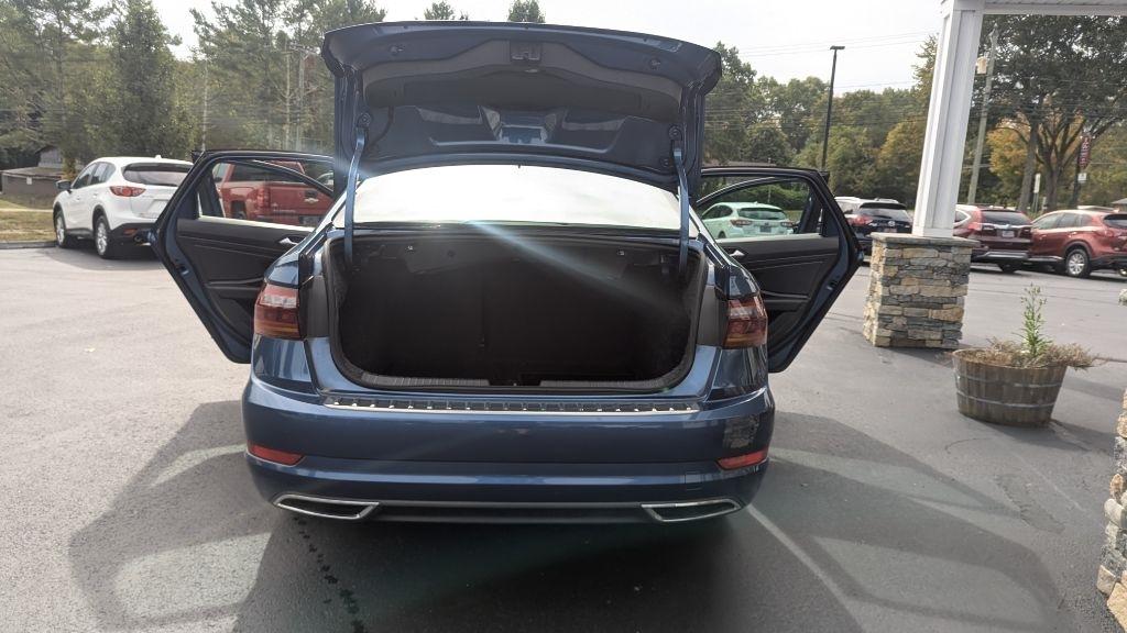 Volkswagen Jetta SEL Premium Auto w/SULEV *Ltd Avail* 2019