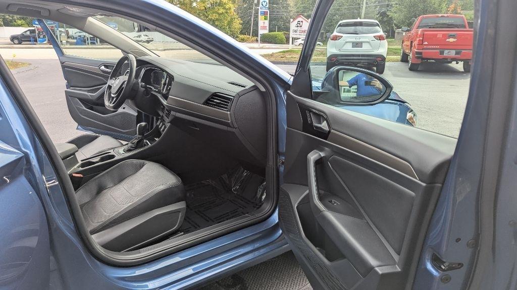 Volkswagen Jetta SEL Premium Auto w/SULEV *Ltd Avail* 2019