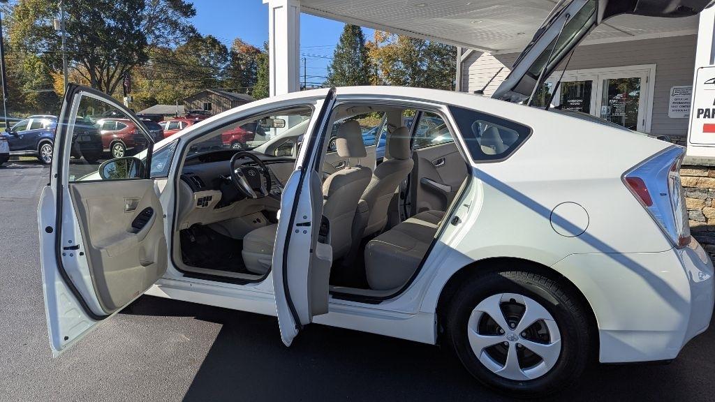 Toyota Prius 5dr HB One (Natl) 2013