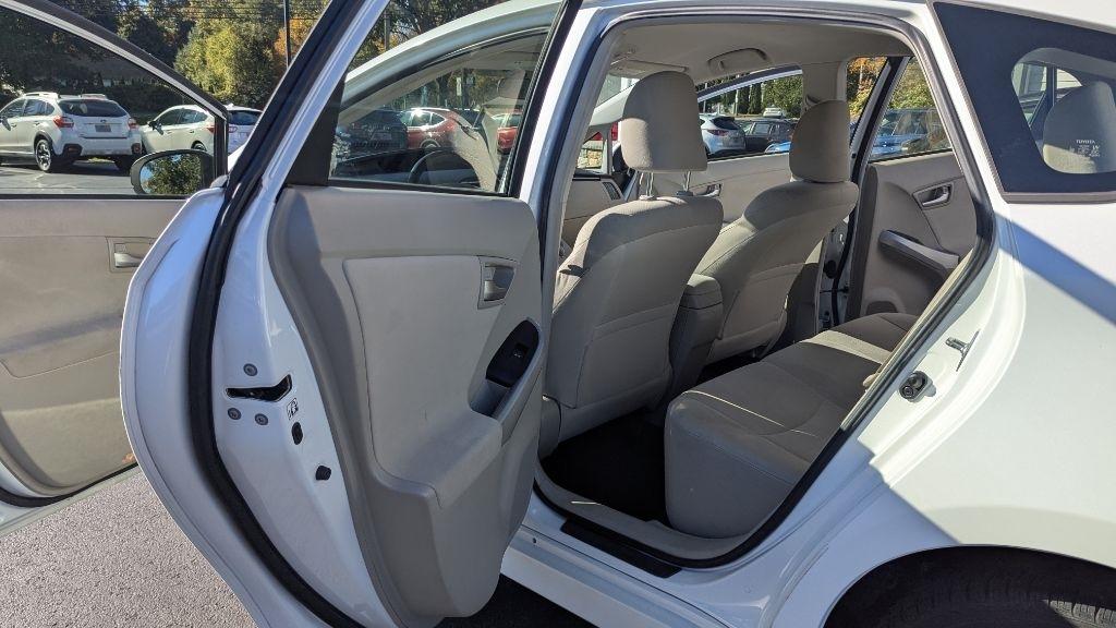 Toyota Prius 5dr HB One (Natl) 2013