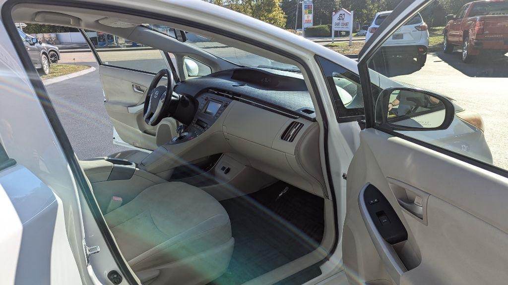 Toyota Prius 5dr HB One (Natl) 2013