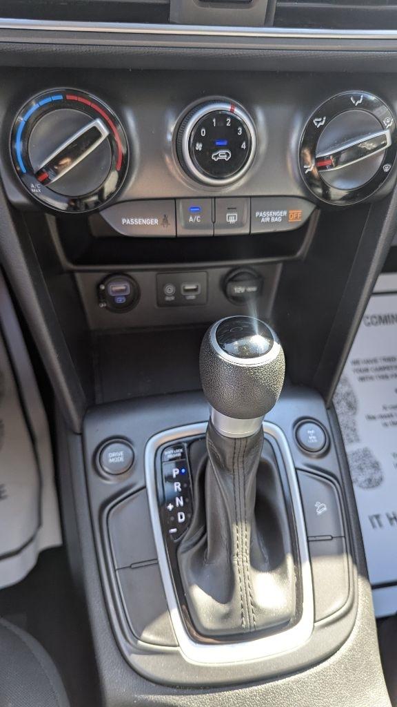 Hyundai Kona SE Auto AWD 2021