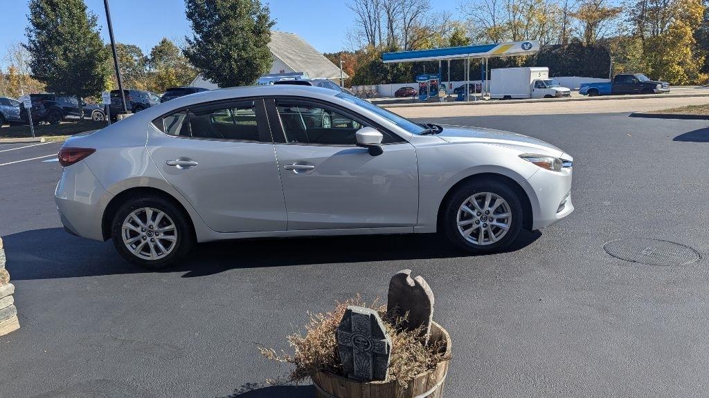 Mazda Mazda3 4-Door Sport Auto 2017