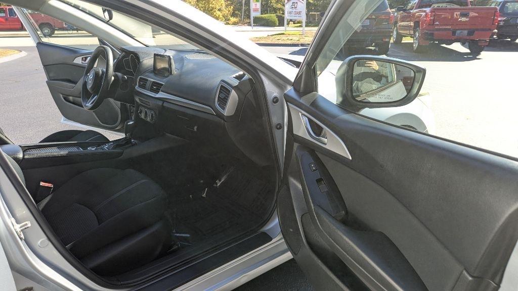 Mazda Mazda3 4-Door Sport Auto 2017