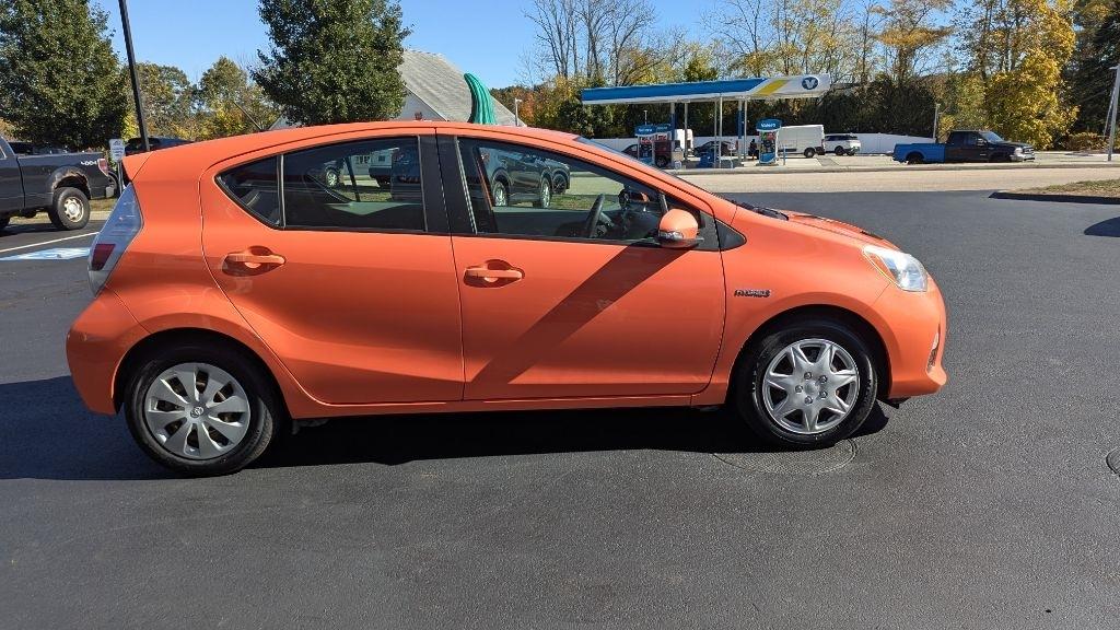 Toyota Prius c 5dr HB One (Natl) 2013