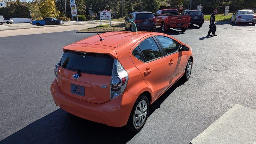 Toyota Prius c 5dr HB One (Natl) 2013