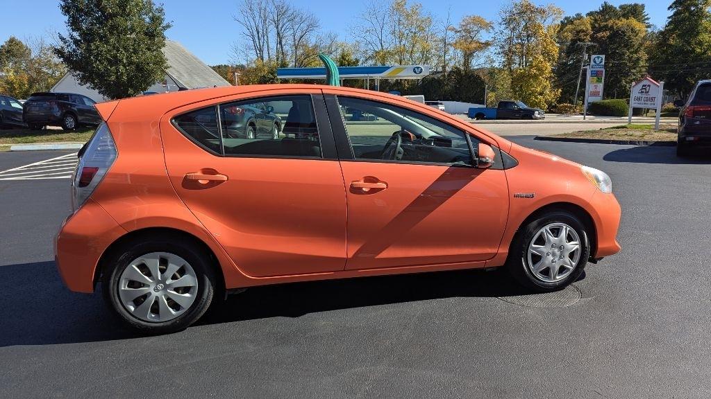 Toyota Prius c 5dr HB One (Natl) 2013