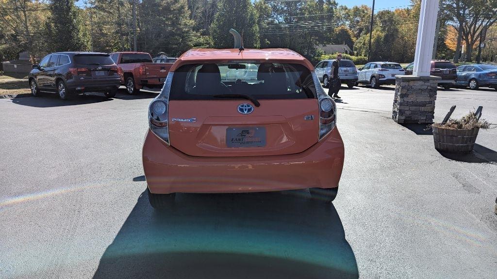 Toyota Prius c 5dr HB One (Natl) 2013
