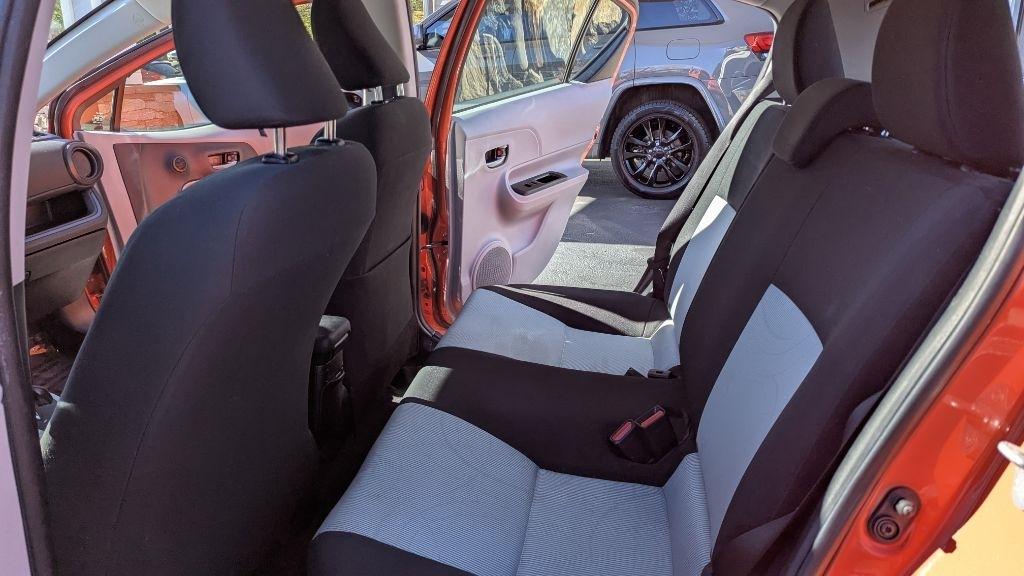 Toyota Prius c 5dr HB One (Natl) 2013
