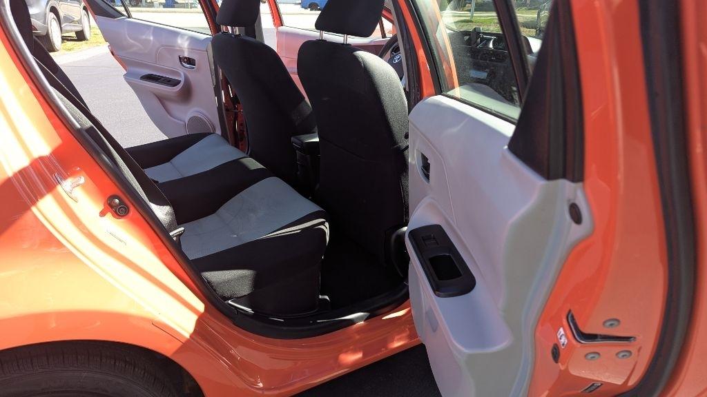 Toyota Prius c 5dr HB One (Natl) 2013