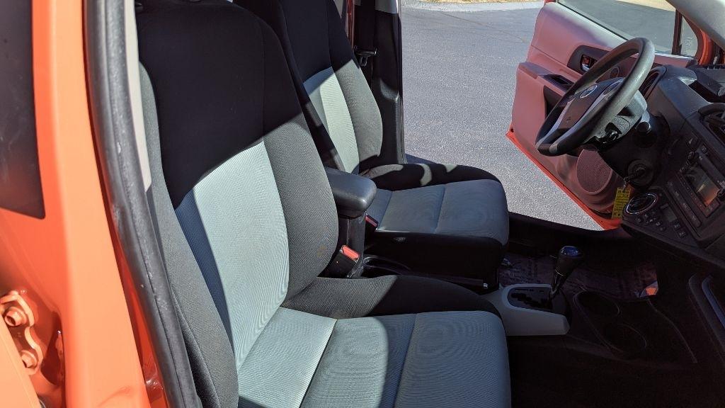 Toyota Prius c 5dr HB One (Natl) 2013