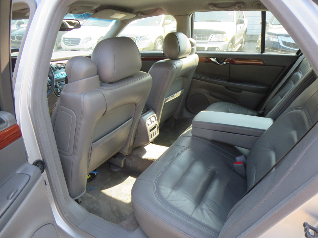 Cadillac DeVille  2003 Cadillac DeVille  2003