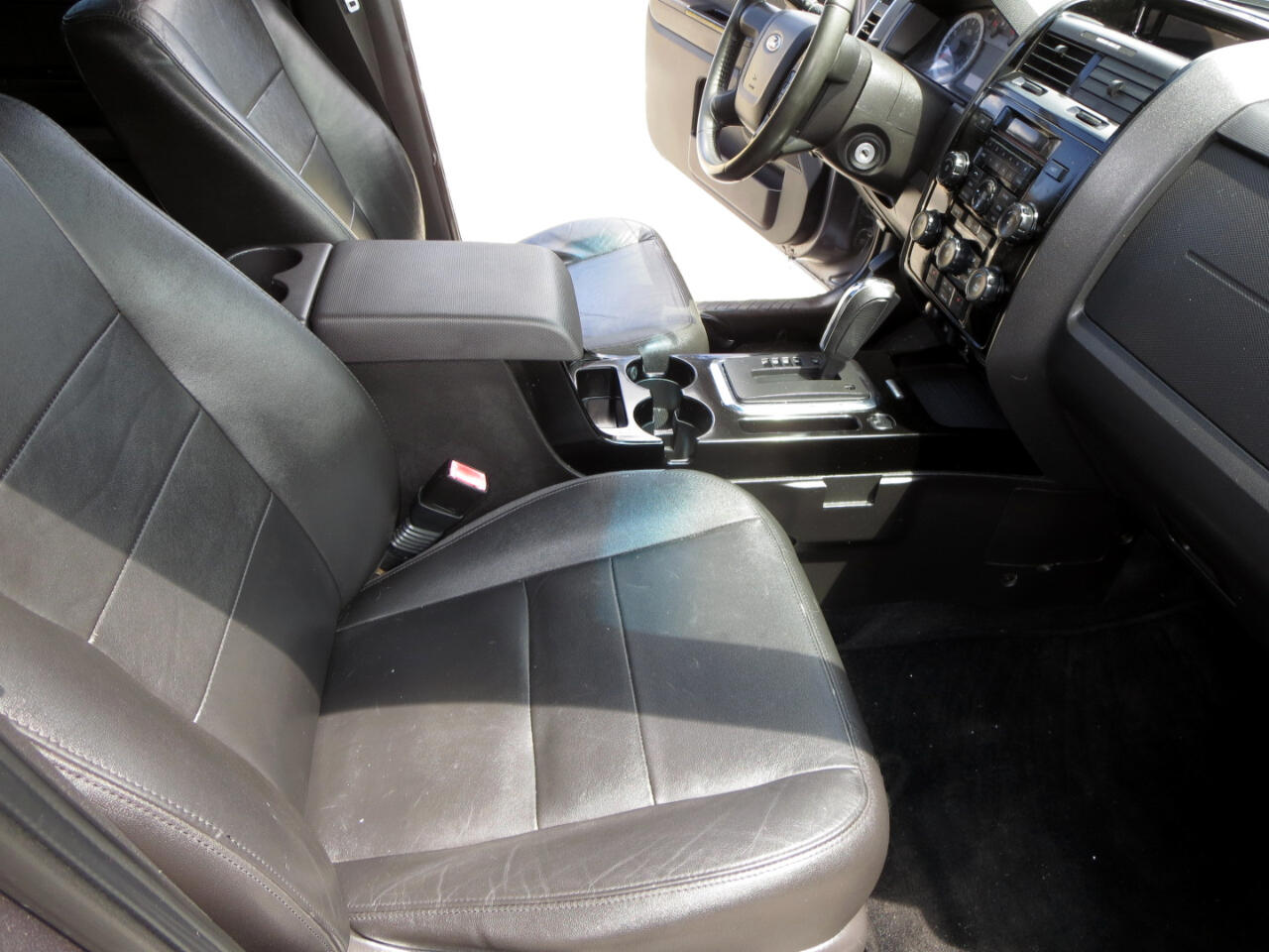 Ford Escape Limited 4WD 2011 Ford Escape Limited 4WD 2011