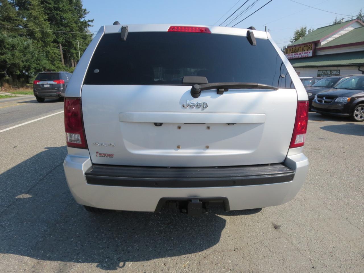 Jeep Grand Cherokee  2010