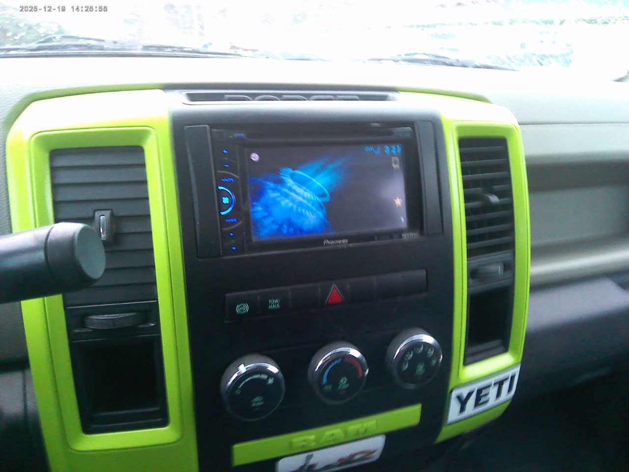 RAM 3500 ST Crew Cab SWB 4WD 2011