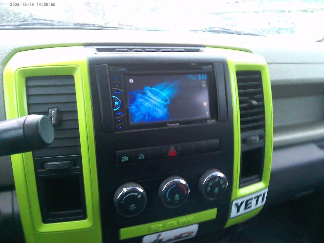 RAM 3500 ST Crew Cab SWB 4WD 2011