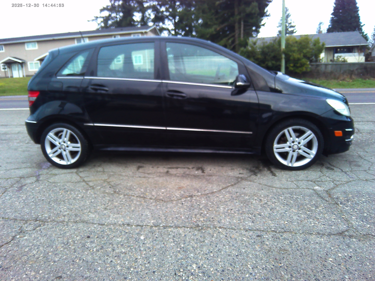 Mercedes-Benz B-Class  2011