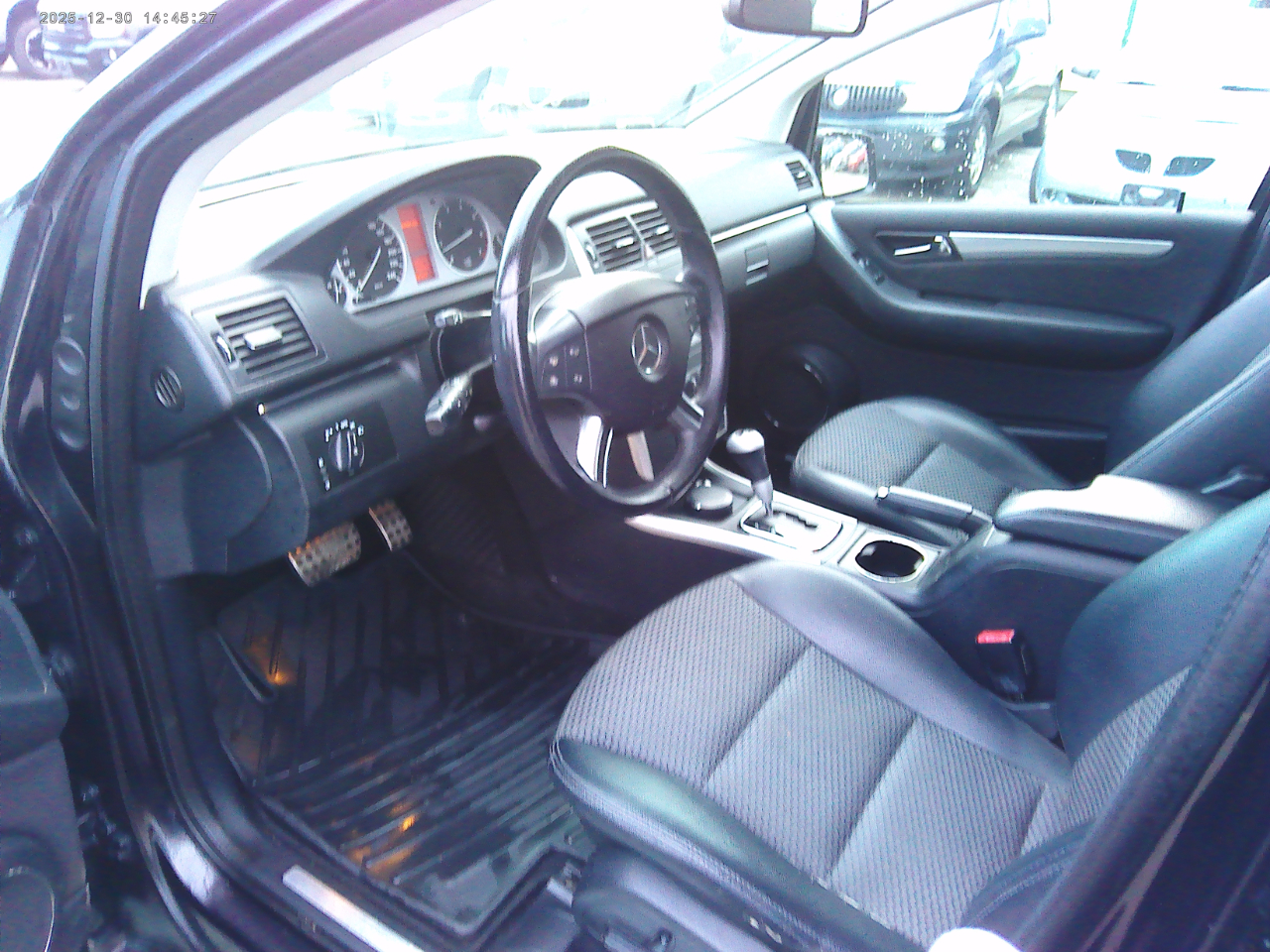 Mercedes-Benz B-Class  2011