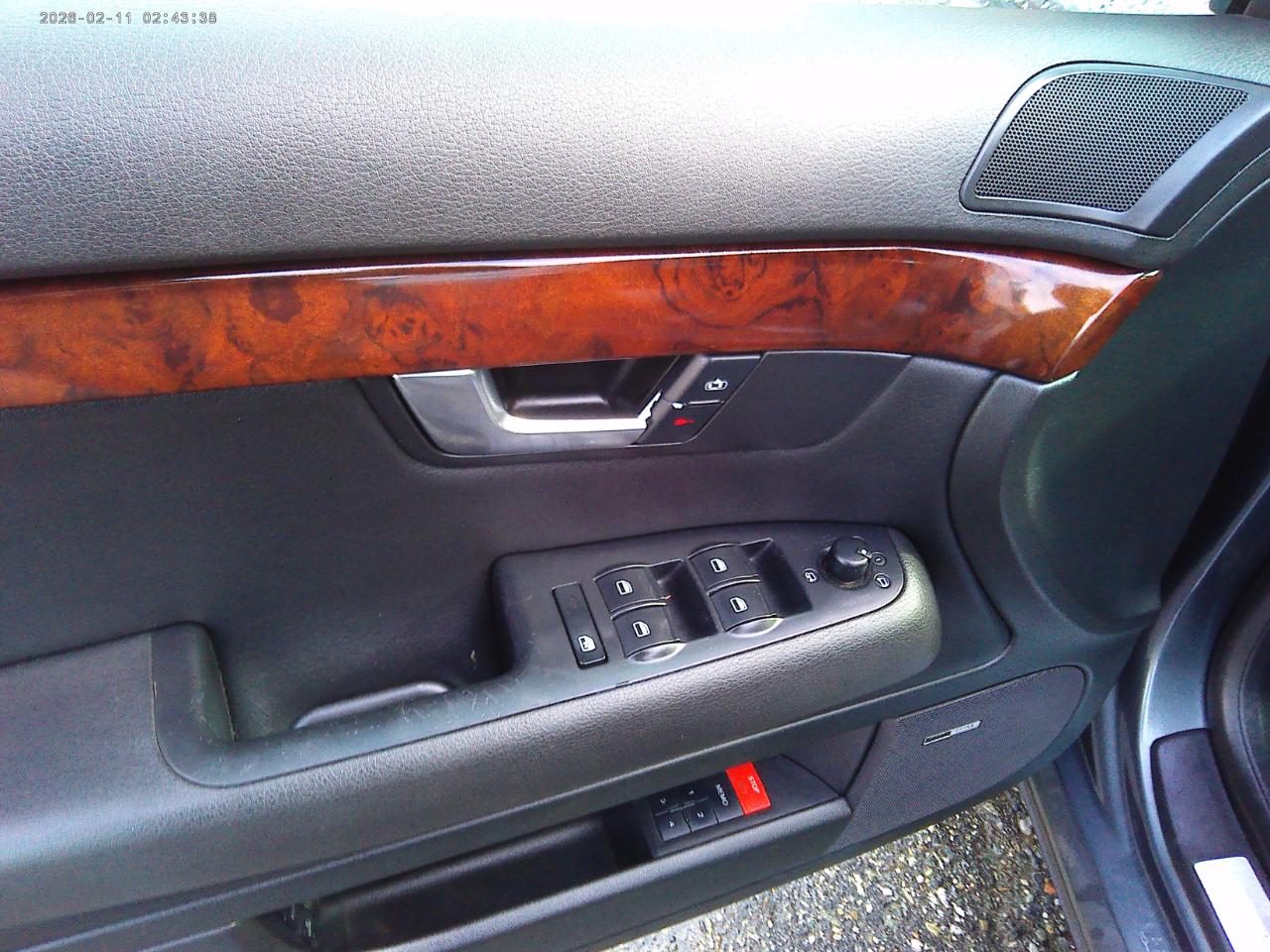 Audi A4 3.2 quattro with Tiptronic 2006