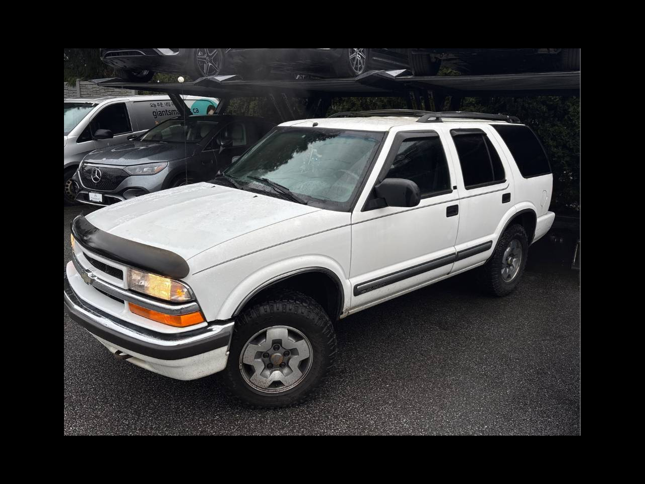 2001 Chevrolet Blazer LT 4-Door 4WD