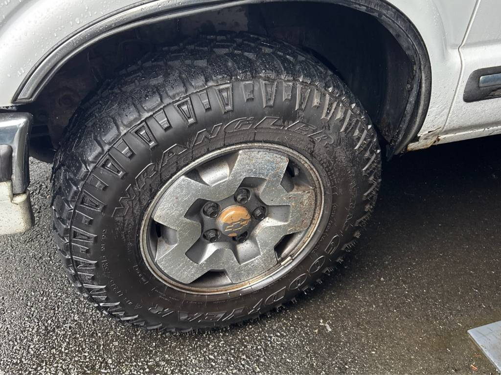 Chevrolet Blazer LT 4-Door 4WD 2001