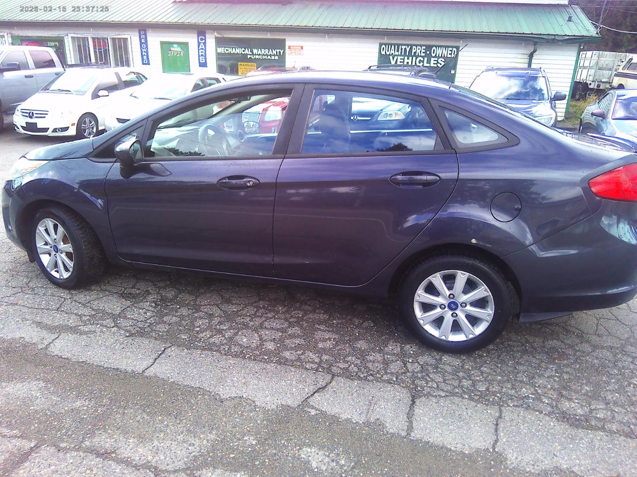 Ford Fiesta SE Sedan 2012