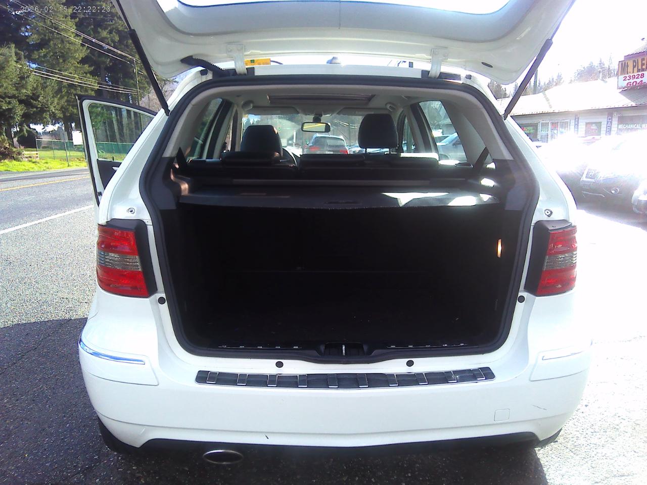 Mercedes-Benz B-Class B200 2011