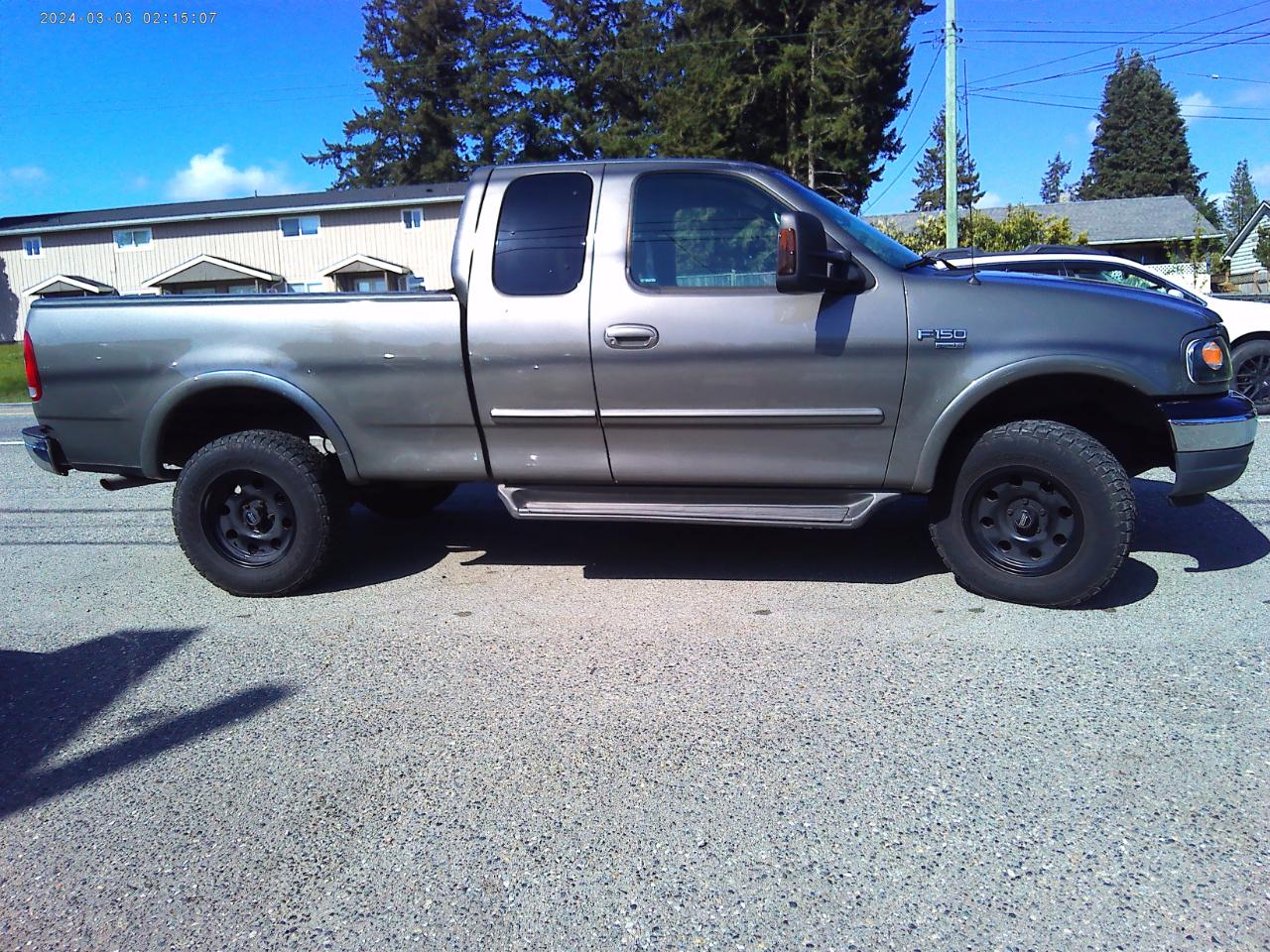 Ford F-150 SuperCab Long Bed 4WD 1999