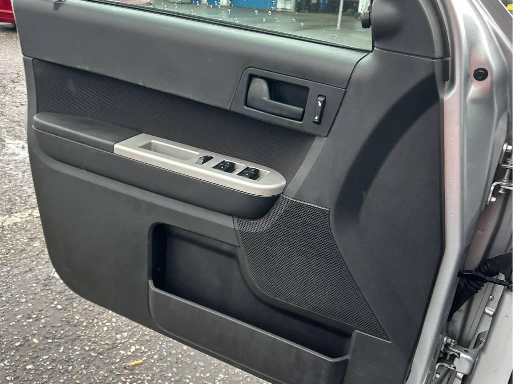 Ford Escape XLT 4WD 2010