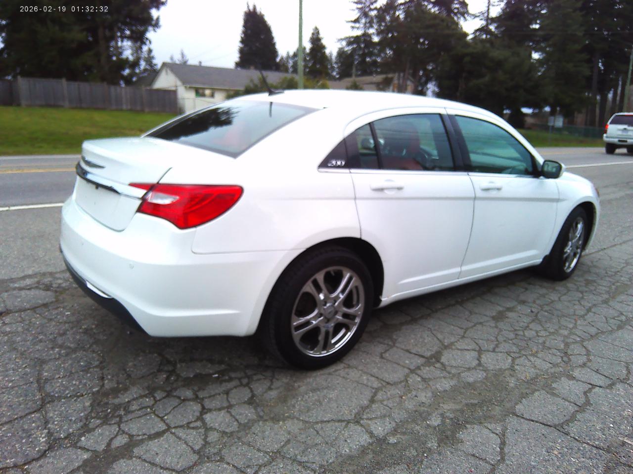 Chrysler 200 LX 2013
