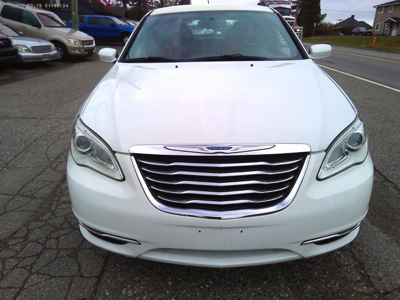 Chrysler 200 LX 2013