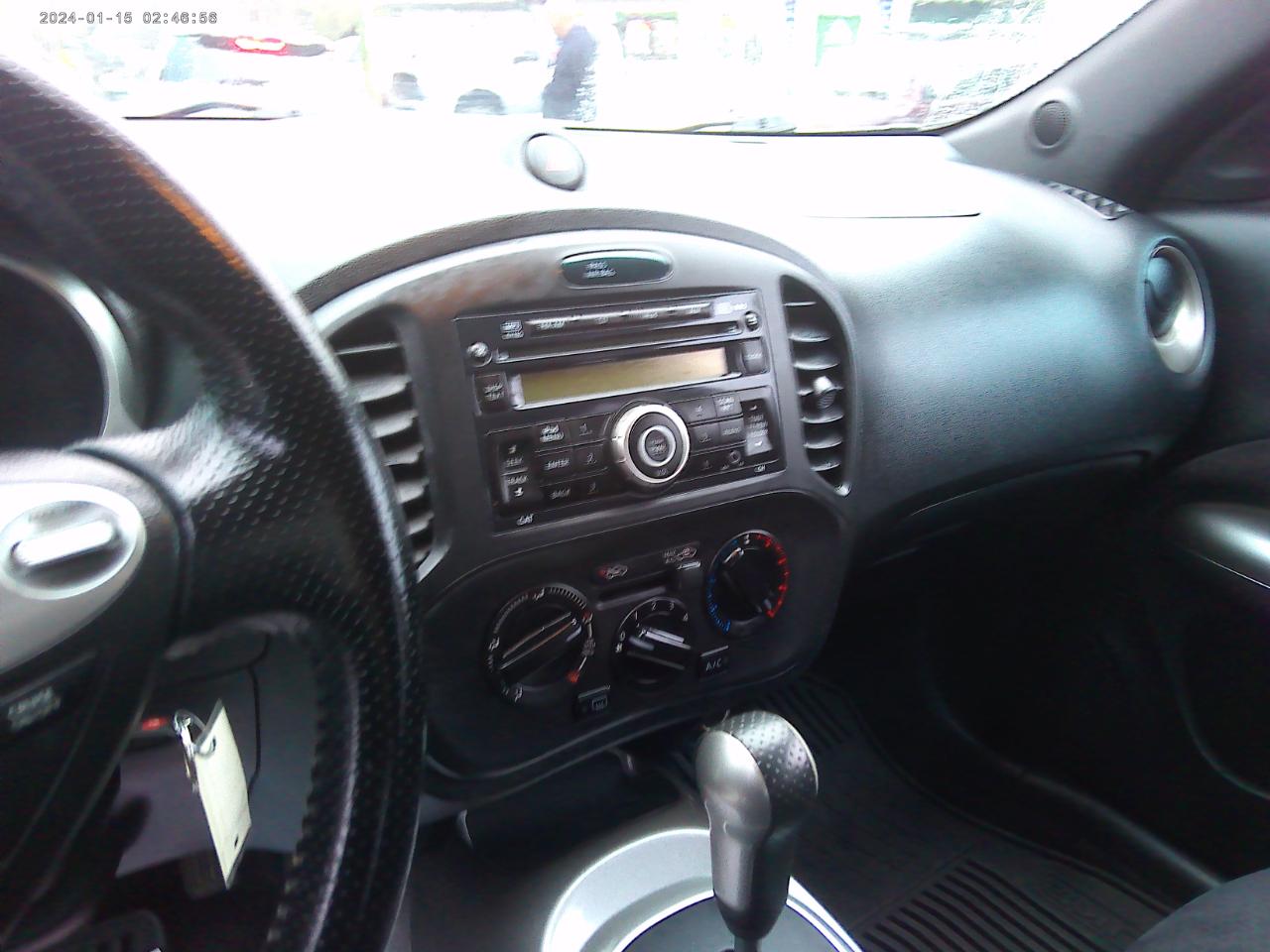 Nissan Juke S AWD 2012