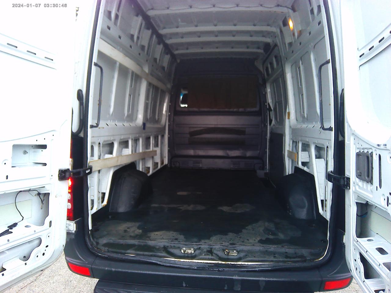 Mercedes-Benz Sprinter 2500 High Roof 144-in. WB 2013